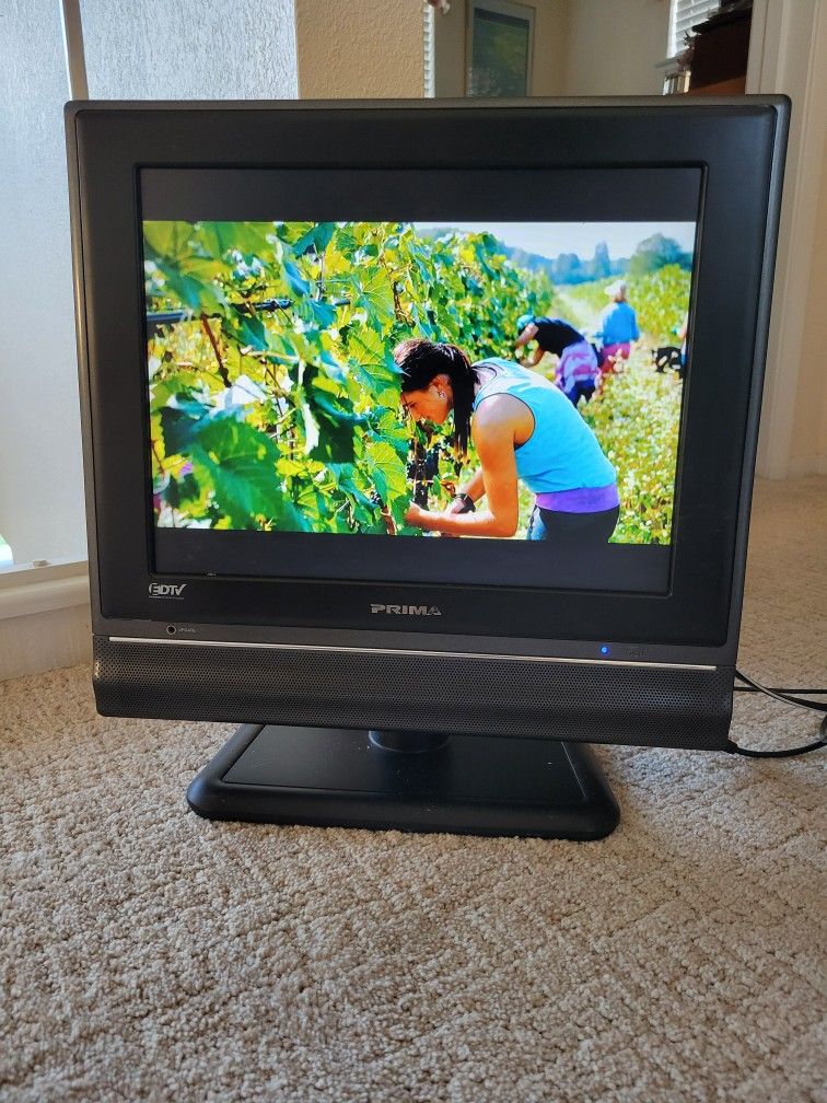 15" Prima LCD TV