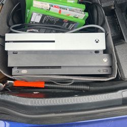 Xbox One X  and Xbox 360 Console