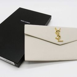 Authentic Saint Laurent YSL Pouch Medium 565739 Crema Grain De Poudre w/ Box