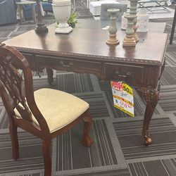 Desk With Chair