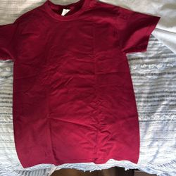 12 men’s Haynes, authentic burgundy T-shirts size small made in Haiti all new