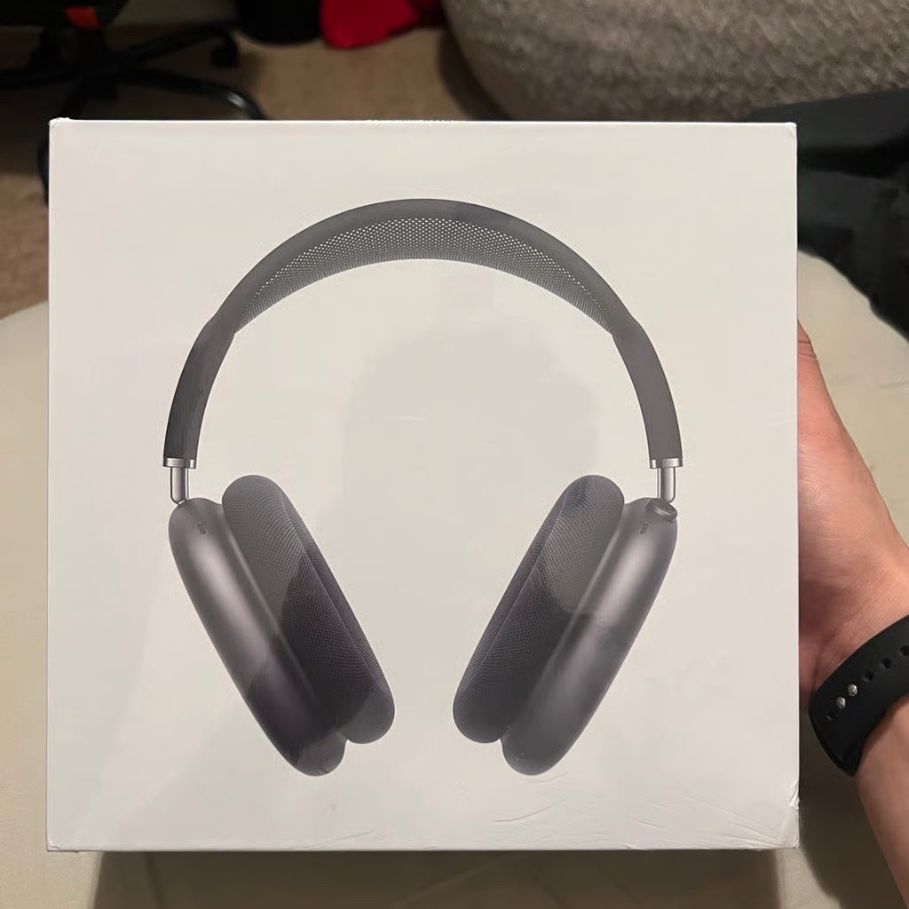 Apple AirPods Max - Brand New