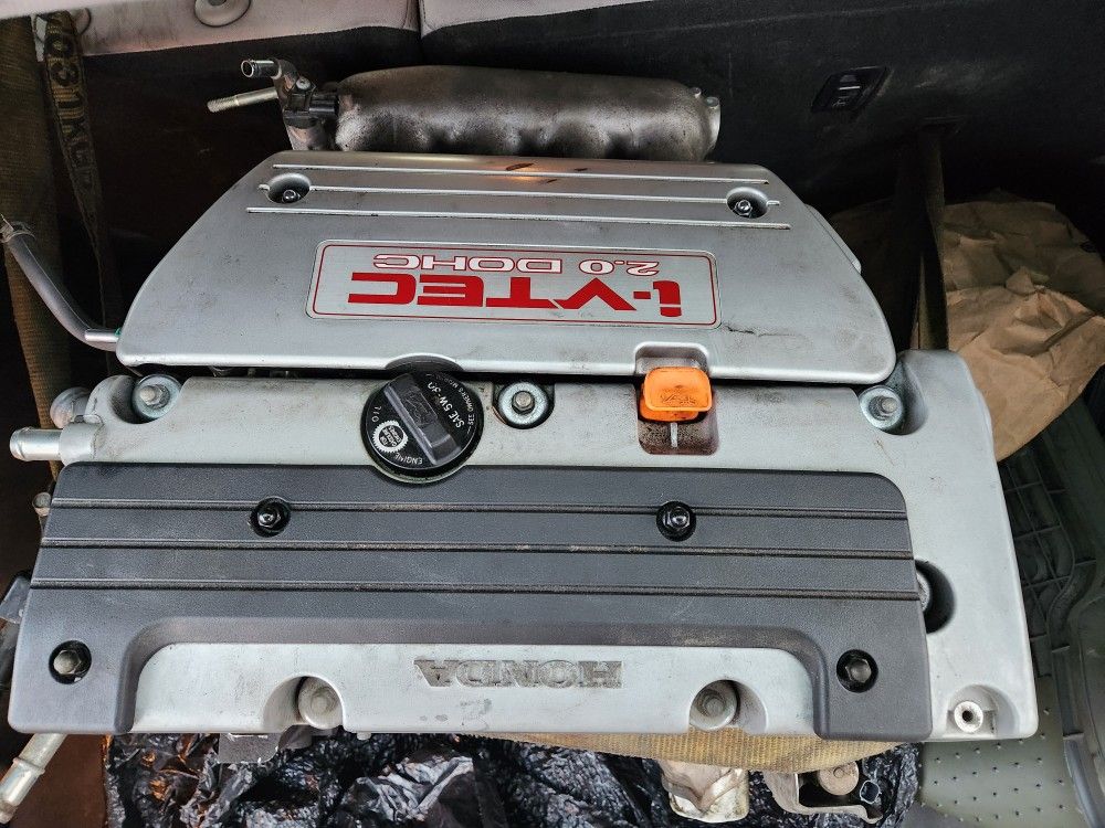 (BEST PRICE ON THE MARKET) K20z3 engine with oem charge/engine Harnesses, Alternator, Starter And Half Shaft With Hardwares.