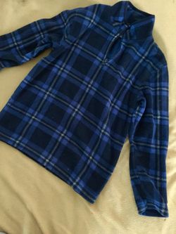 GUC S (6-7) Old Navy Blue Plaid Fleece Pullover Sweatshirt