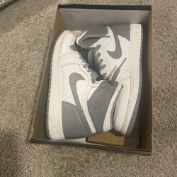 Nike Dunk High “Grey/White”