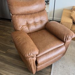 Modern Brown Leather Recliner – Oversized & Like New