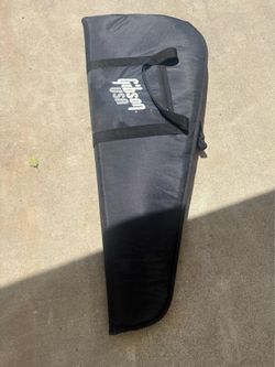 Gibson heavy-duty black guitar bag in great shape