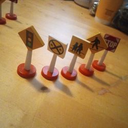 Thomas The Train Signs Set 1
