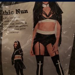 Nun Costume Everything included ( medium