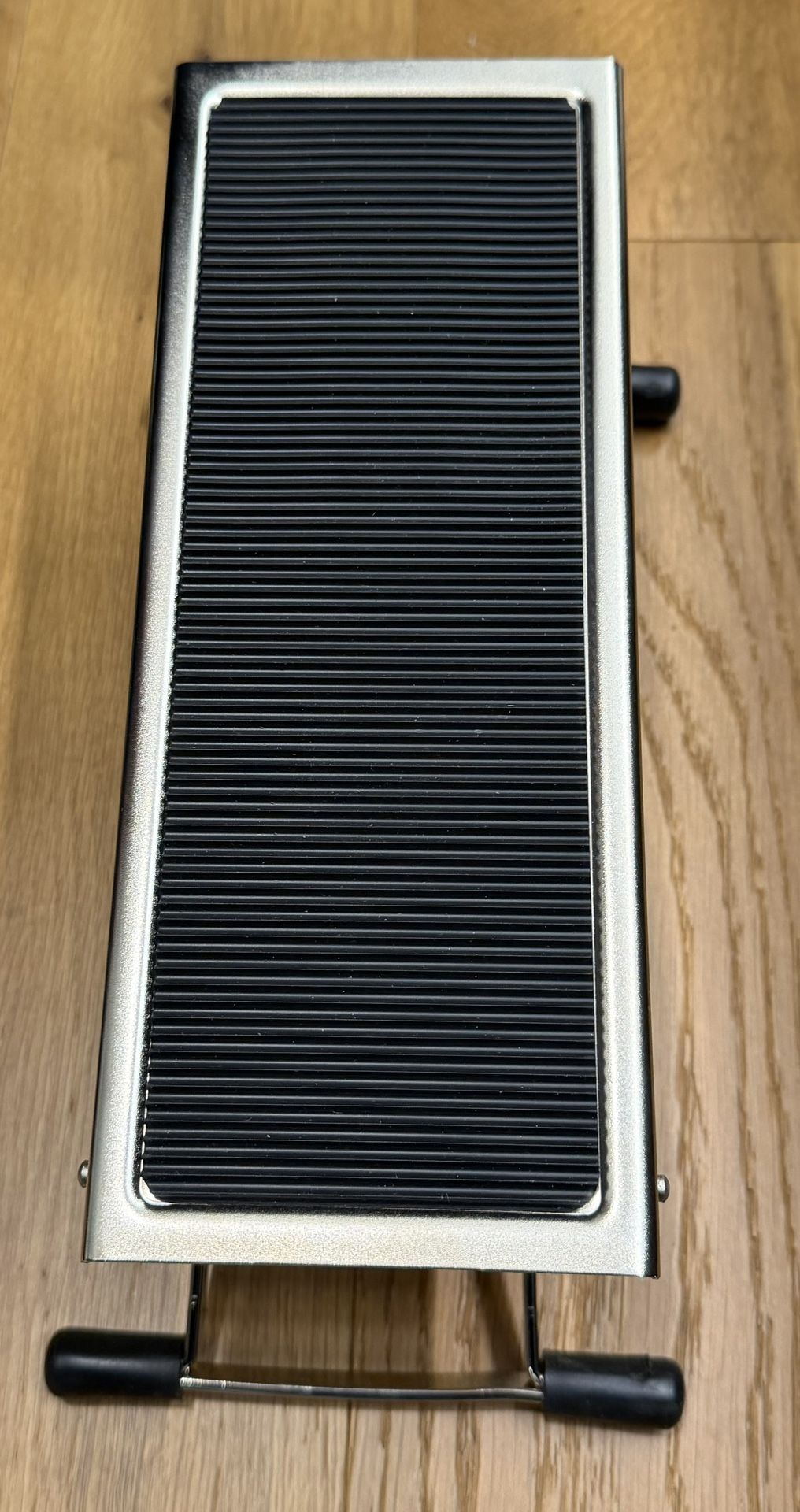 Adjustable Guitarist Footrest KONIG & Meyer #14670