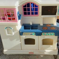 Play Kitchen