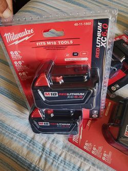 Baterías nuevas milwaukee de 6.0Ah