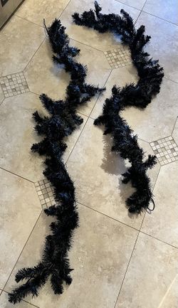6ft Black Wreath