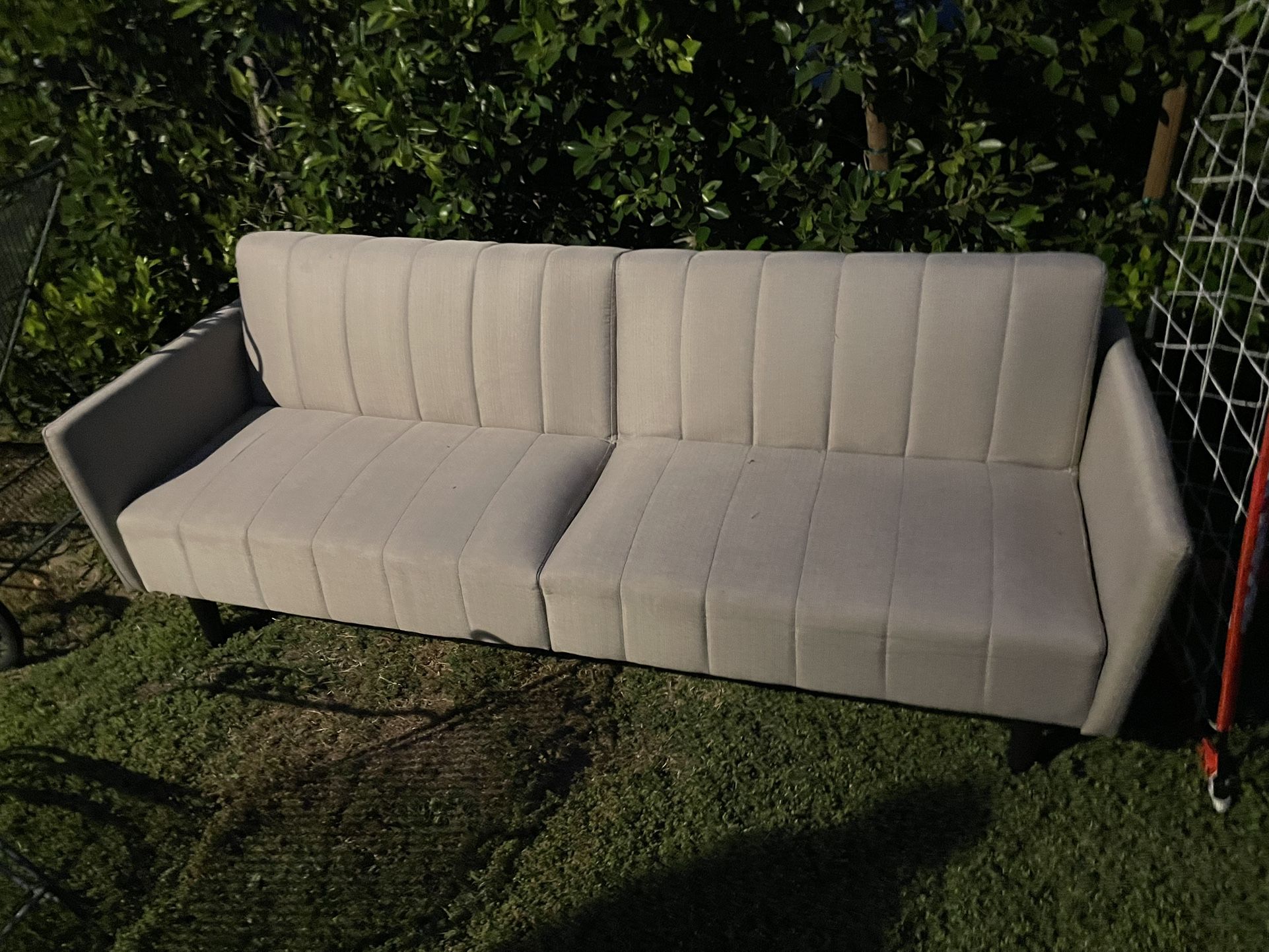 FREE Couches !!!!!!!!! for Sale in Glendale, CA OfferUp