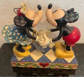 Disney Showcase Collection Mickey & Minnie Mouse "Smooch For My Sweetie" (contact info removed)