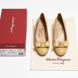 Salvatore Ferragamo Vara 1 Patent Leather Pumps – Beige (Size 6C)