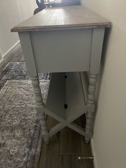 Farmhouse Entryway Table