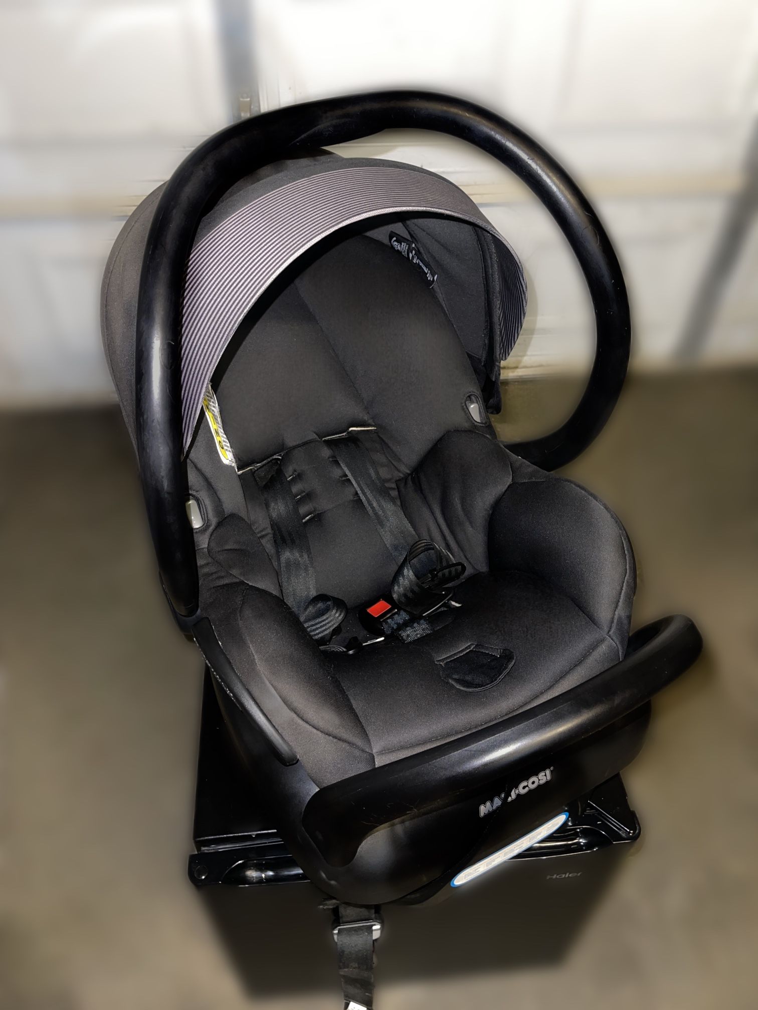 Maxi Cosi Baby Car Seat 