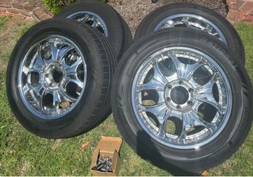 20” Chrome Chevy/GMC 6-Lug Wheels & Tires