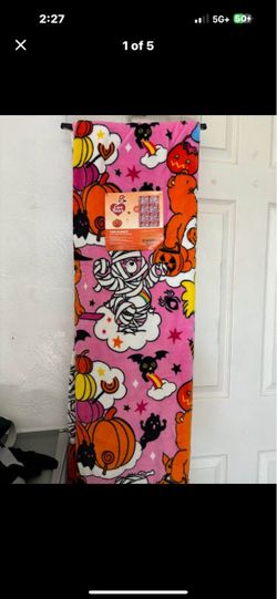 Hk, carebear & strwbry blankets