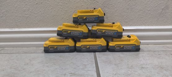 DeWalt 20V 1.7ah Power Stack Battery - New