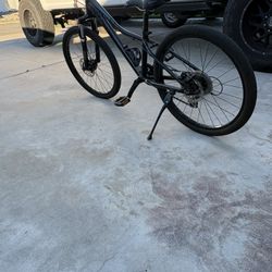 Mountain Bike Barely Used