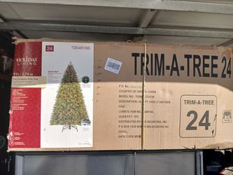 9 Foot Tall Xmas Tree