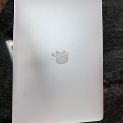 MacBook Pro Circa 2015 VINTAGE ! Works Great ! 