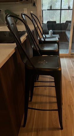 Metal Bar Stools set of 3