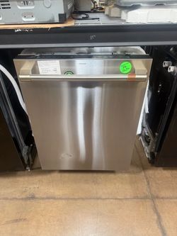 Café 24-Inch Built-In Stainless Steel Dishwasher