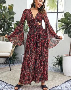 Floral Outfit (Size Small)