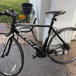 Trek Road Bike With Accessories