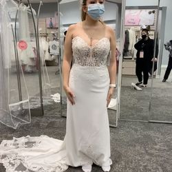 ** Sheer Beaded Bodice Lace Wedding Dress **