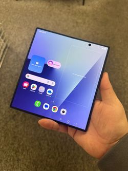 Samsung - Galaxy Z Fold 7 8" (Unlocked) (Pre-owned) / 256GB / Fair| $5 Down | Payment plan available