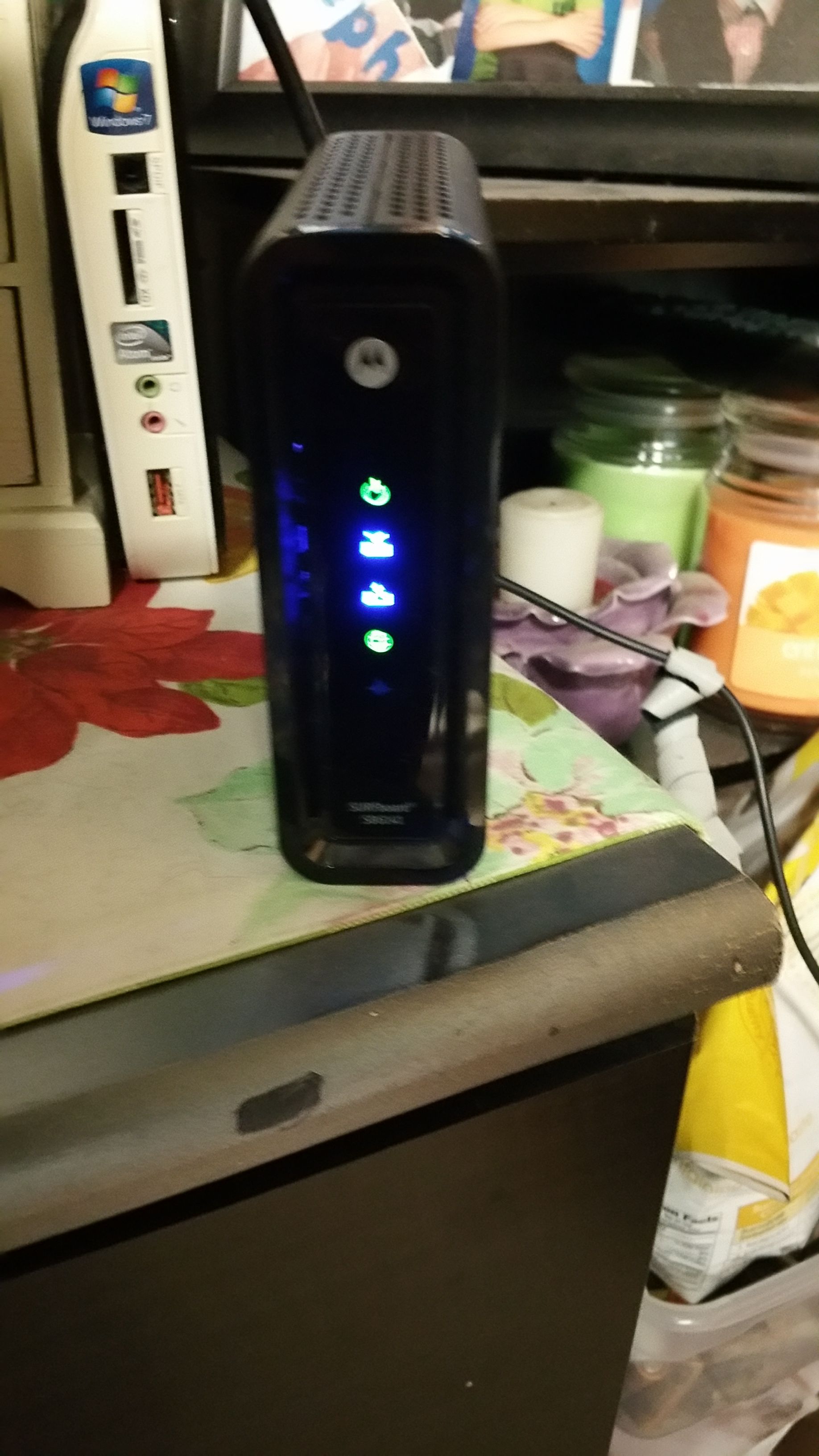 Motorola Surfboard SB 6141 for comcast /Spectrum