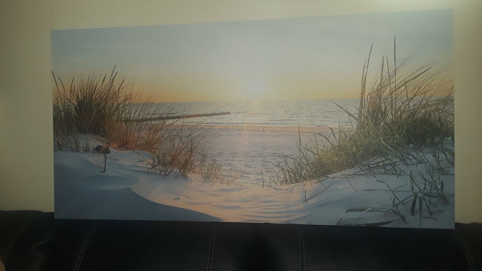 Beautiful beach scene canvas picture.