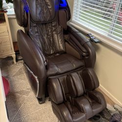 Massage Chair Cozzia
