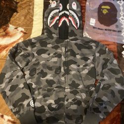 Bape hoodie brand new