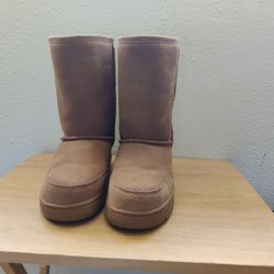 Bear paw Boots 10/11