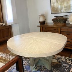 Round Dining Table – Light Oak Finish – Modern Neutral