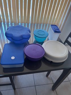 Bonito moldes de Tupperware