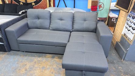 Pull out sectional $899