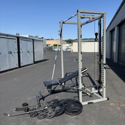 Power Rack With Lat Pull Down And Weights Bar Bench 
