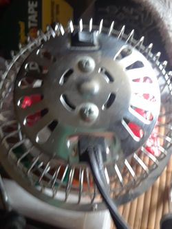 Desk fan $15.00 cash only (serious buyers)