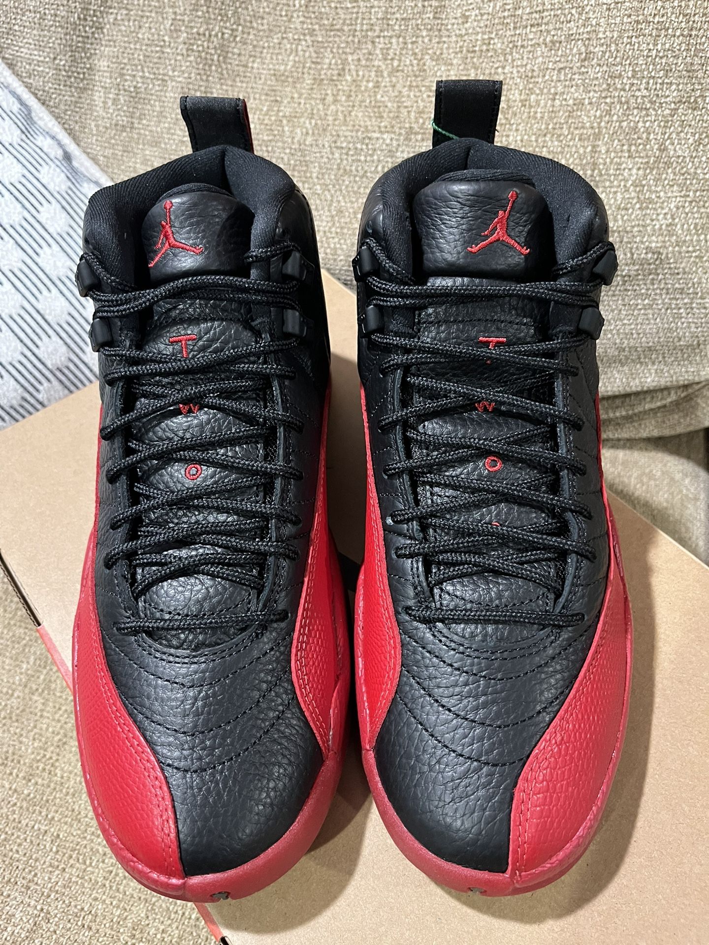 Jordan 12 Flu Game Size 7.5