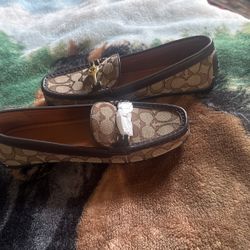 women casual shoes
