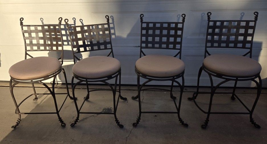 Swivel Bar Stool Without Arms