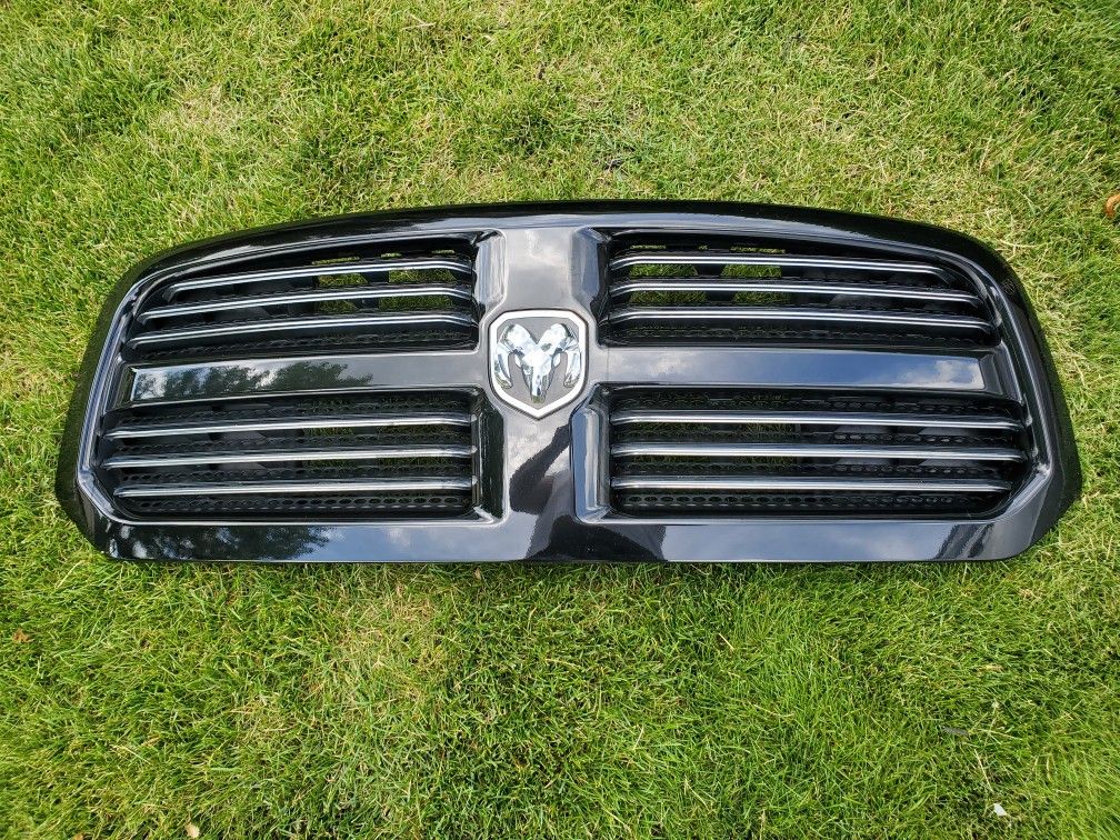 RAM 1500 Sport OEM Grill