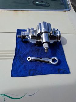 Chrome gbody gearbox and Pittman arm