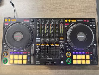 Pioneer DDJ-1000 4-Channel DJ Controller + ProX Rolling Flight Case